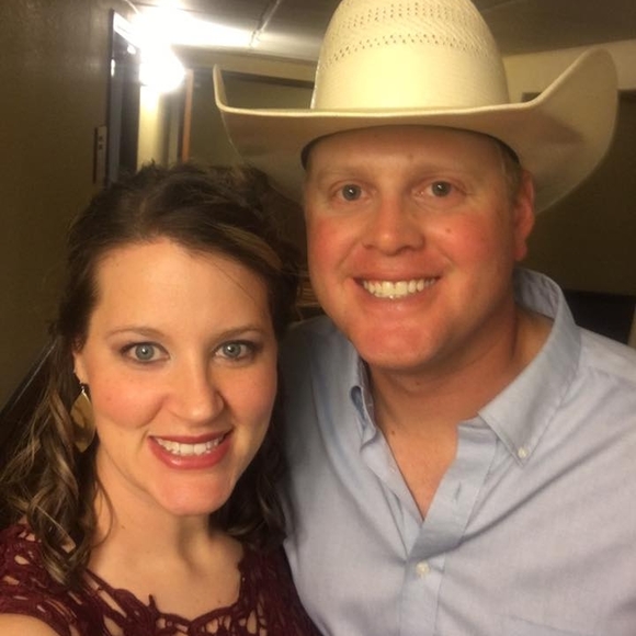 Meet your Posher, Mandy - Picture 1 of 1